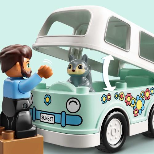 Конструктор Семейное приключение на микроавтобусе Lego 10946 фото 6
